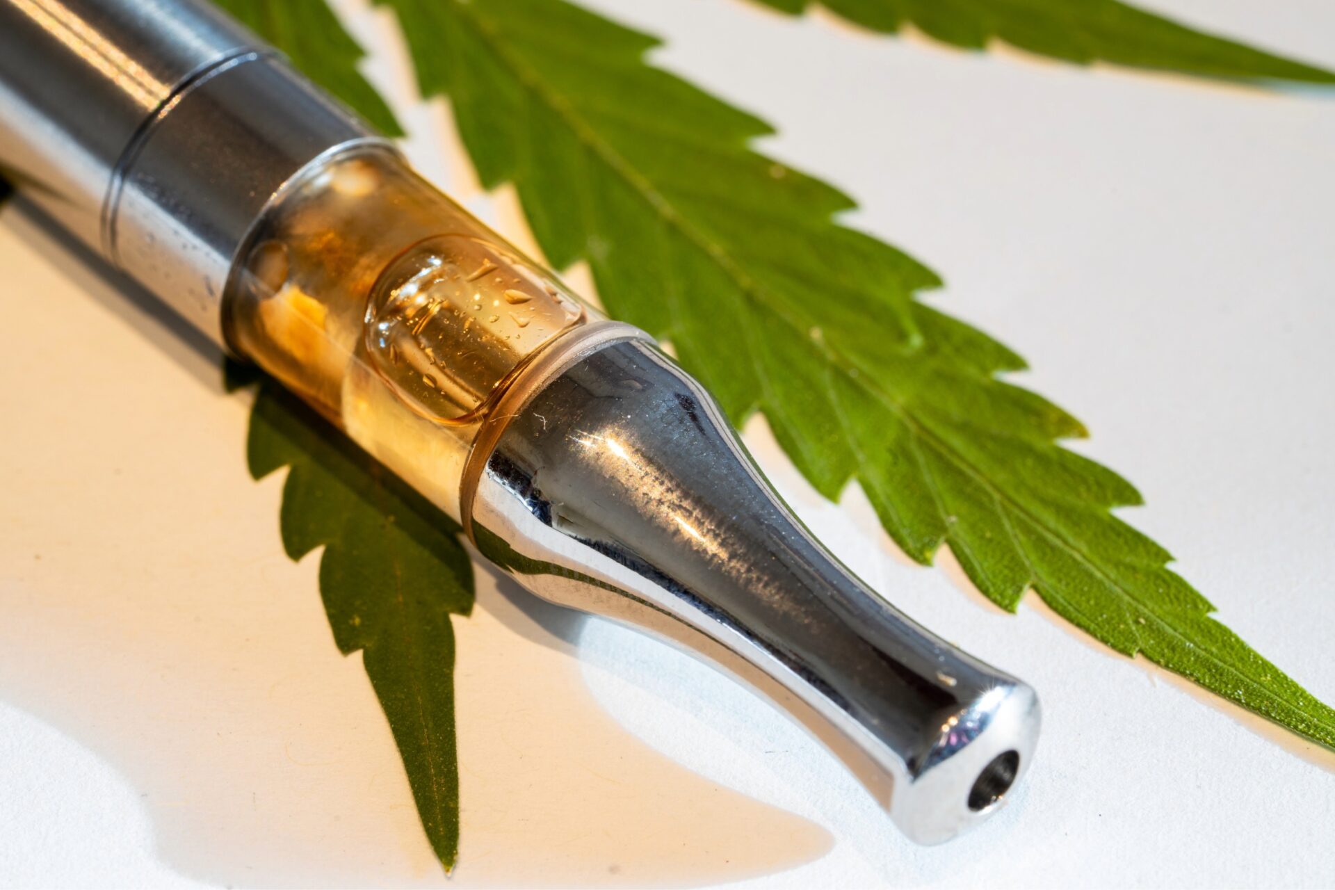 Vape avec e-liquide au CBD